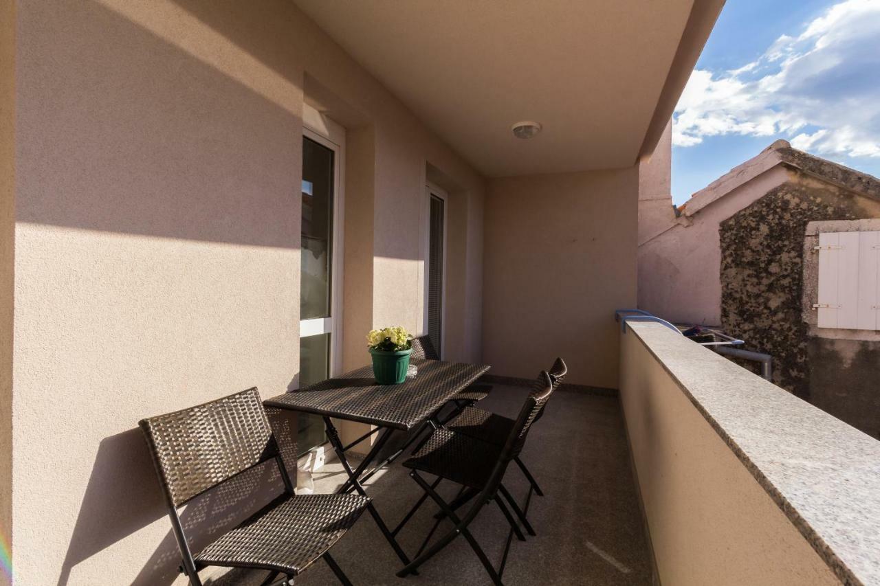 App Joly In Center Old Town Apartment Biograd Na Moru Exterior foto